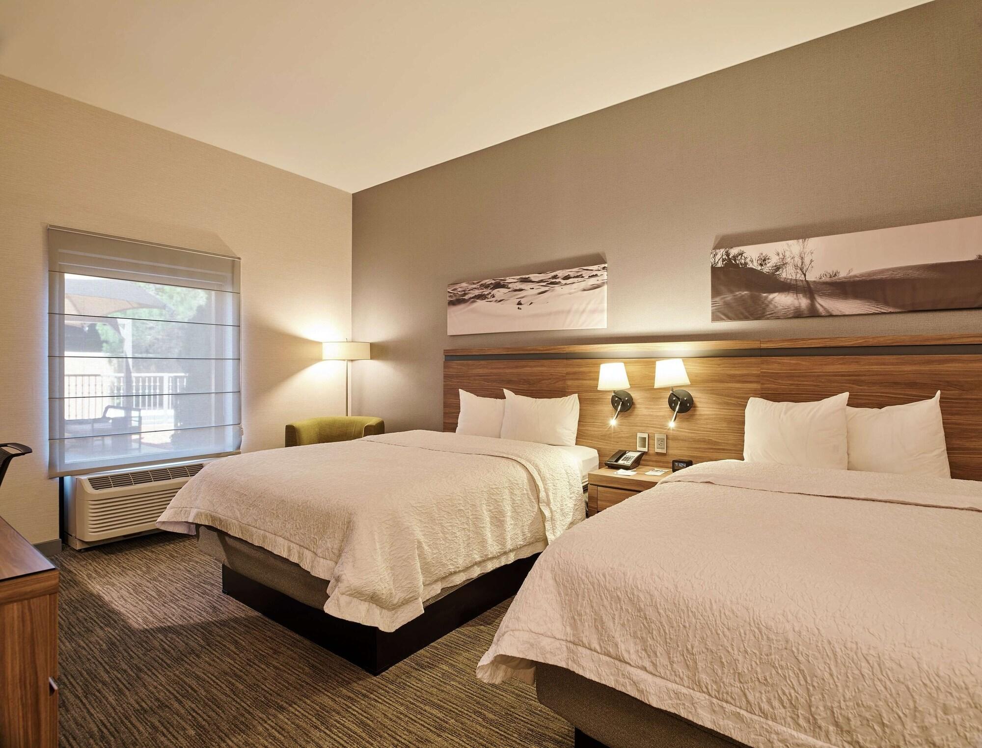 Hampton Inn Σιουδάδ Χουάρες Εξωτερικό φωτογραφία